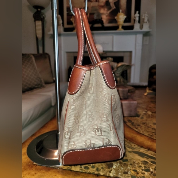 Dooney & Bourke HANDBAG BEIGE - Picture 3 of 13